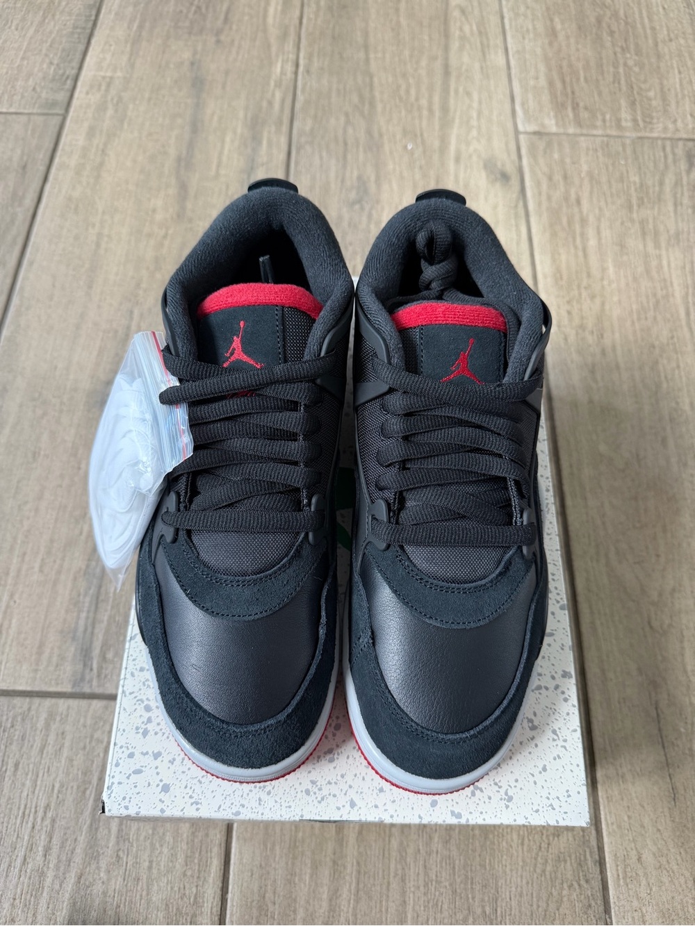 Air Jordan 4 RM - Picture 6 of 8